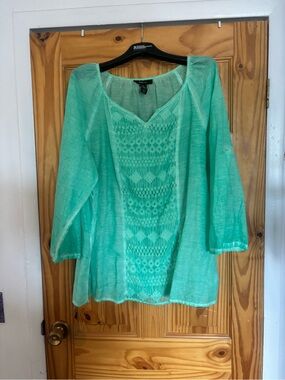 Lightweight teal top xl